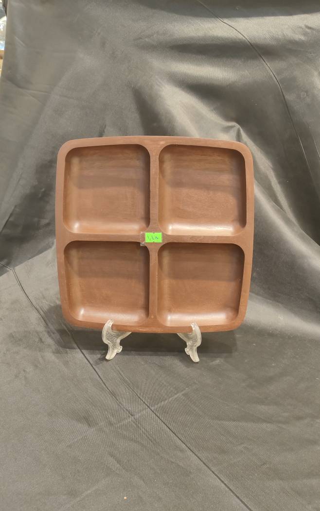 ظرف پذیرایی چهارخانه مربع چوبی