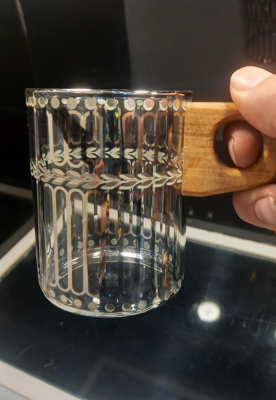 ماگ پیرکس دسته چوبی